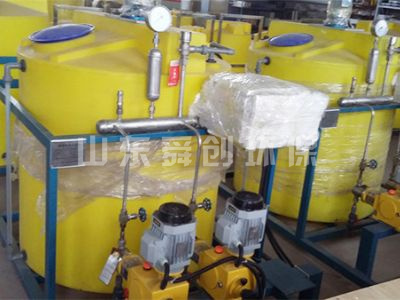 點(diǎn)擊查看詳細(xì)信息<br>標(biāo)題：全自動(dòng)加藥裝置 閱讀次數(shù)：5286